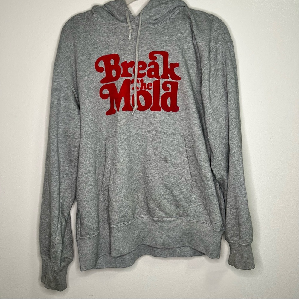 Uniqlo Break the Mold graphic sweatshirt